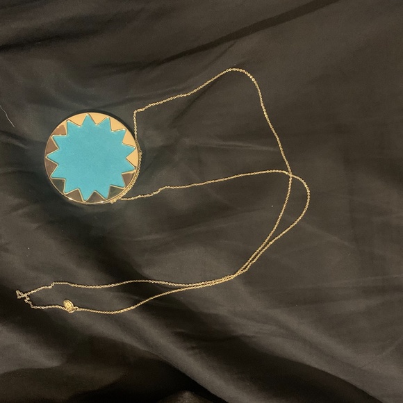 LIKE NEW GOLD HOUSE OF HARLOW NECKLACE WITH TEAL - Picture 3 of 5